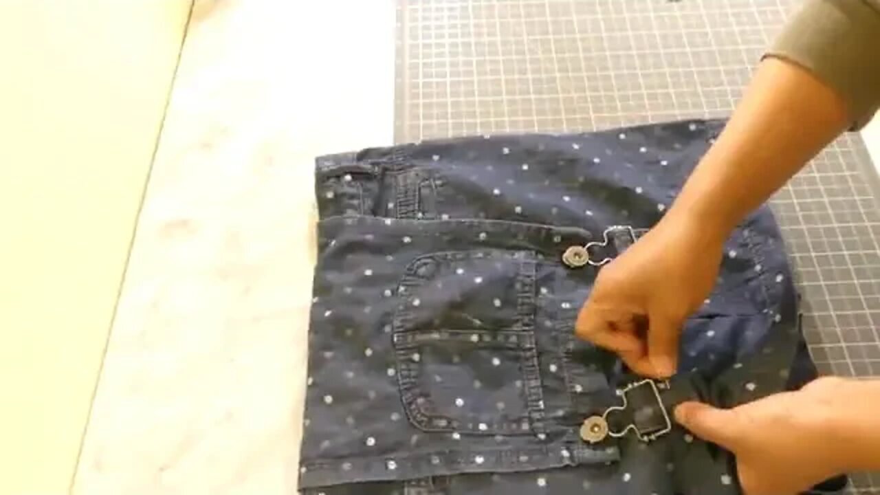 How to sew a backpack - an easy way to recycle old jeans into the mini-backpack