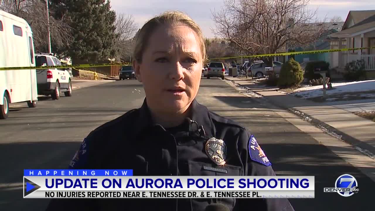 Aurora police searching for juvenile suspects following shooting