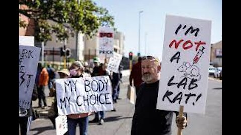 Anti-vaccine demonstrates outside Groote Schuur Hospital.