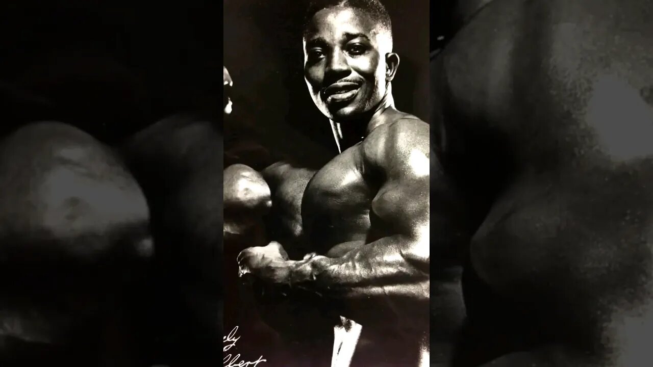 Bodybuilder Leroy Colbert 21 INCH Arms #shorts