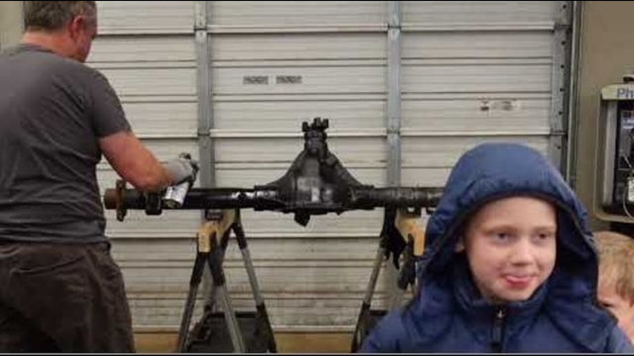 Preparing 14 bolt Chevy axle for paint and install (part 2) code G80 Eaton