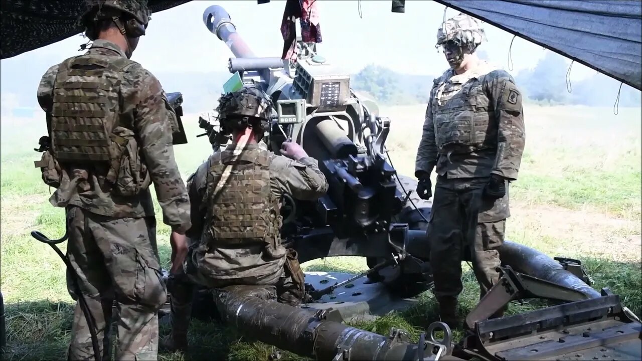 173rd Airborne Brigade Conduct M119 105mm Howitzer Live-Fire Exercise