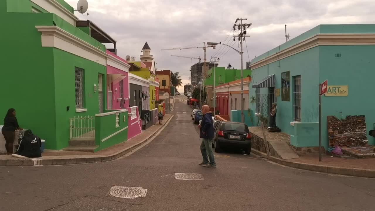 SOUTH AFRICA - Cape Town - Cape Town Timelapse (mtY)