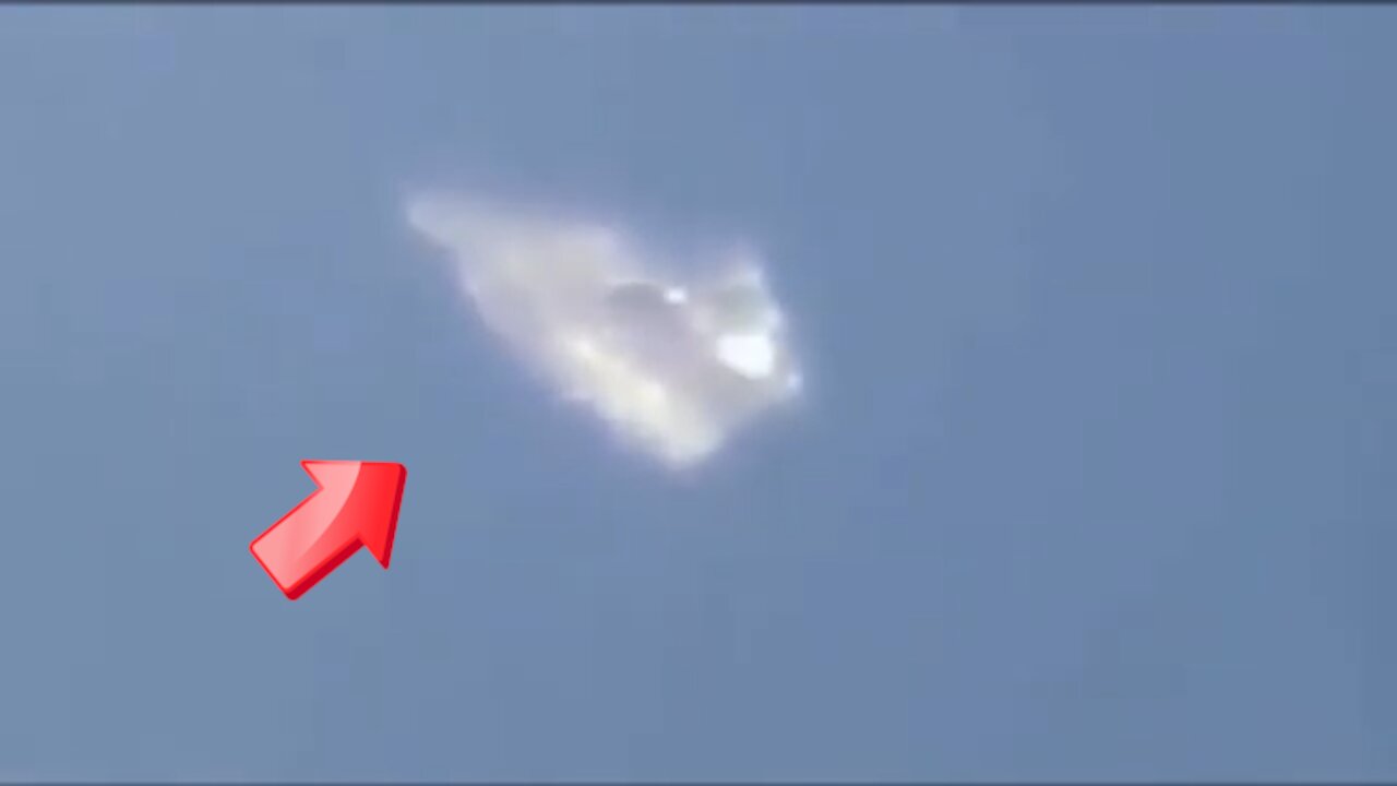 A UFO shaped like a stingray or [space]