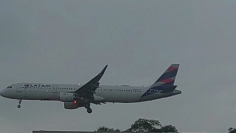 Airbus A321 PT-XPM vindo de Guarulhos para Manaus