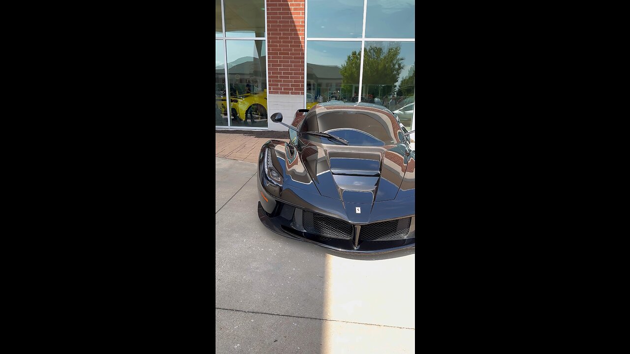 Insane Ferrari Laferrari