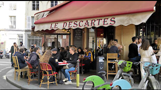 Busy terraces in rue Cardinal Lemoine