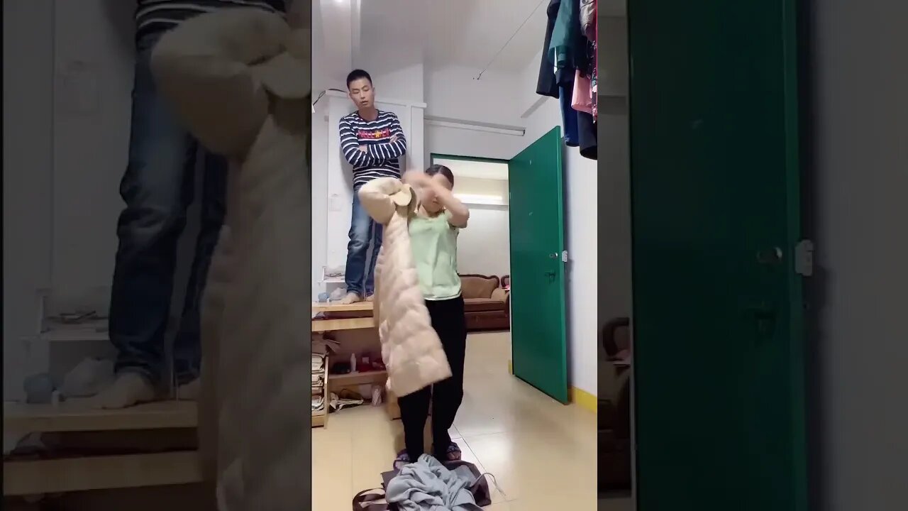What's the #1 Funniest Video of 2023? Watch These Chinese #Shorts to Find Out!