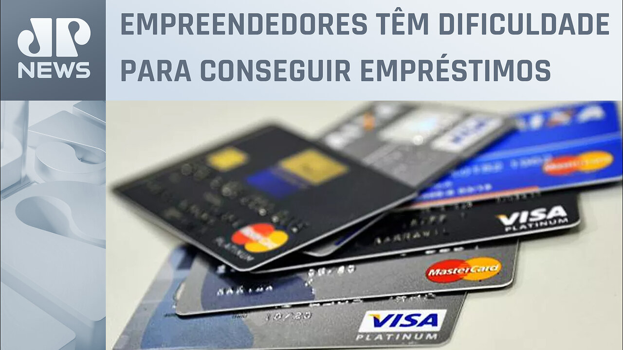 4 em cada 10 pequenos negócios usam o cartão de crédito para financiar a empresa