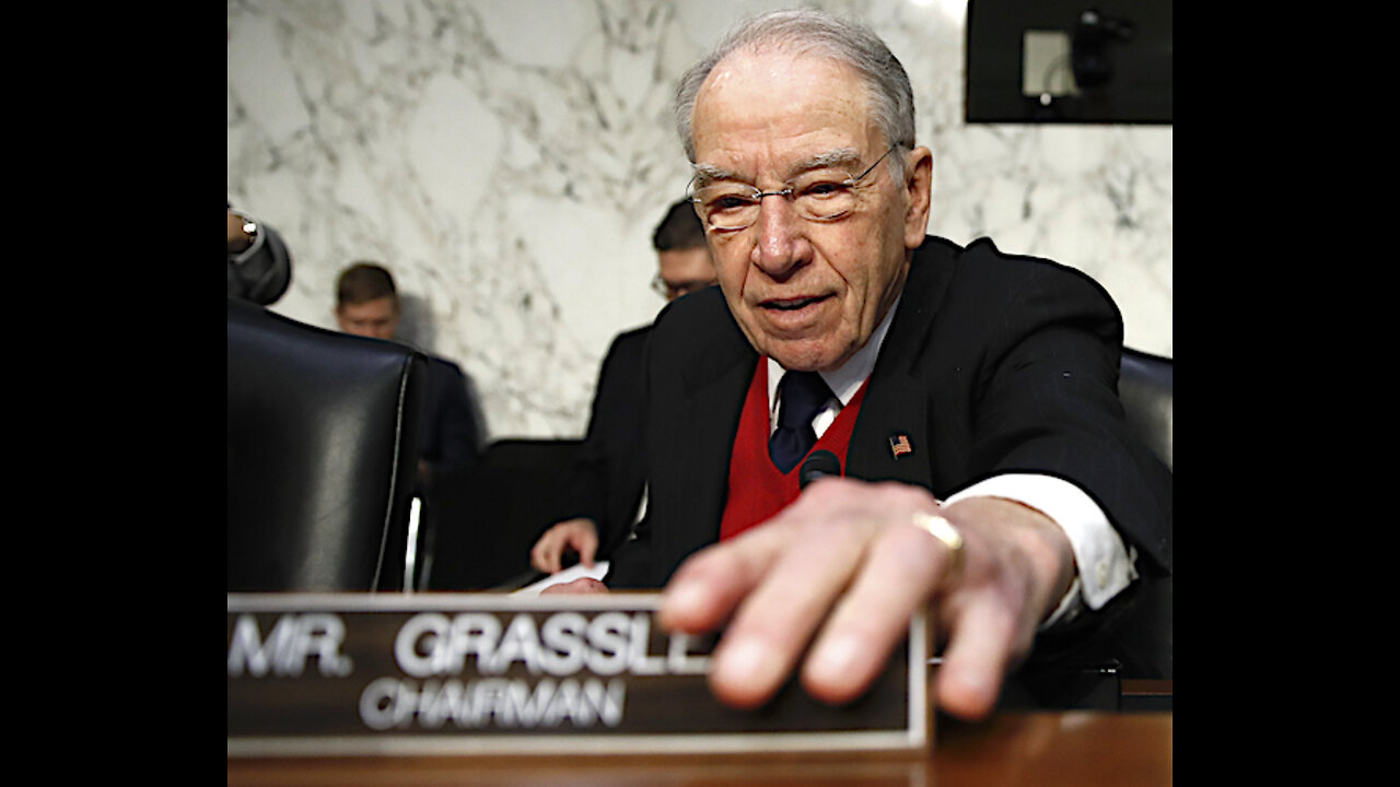 Trump Endorses Sen. Grassley Before Tuesday's GOP Primary