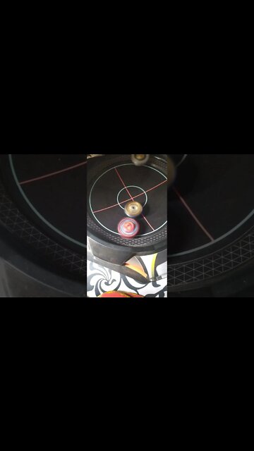 batalha de beyblade! fafnir vs spriggan vs raphael #batalhadebeyblade