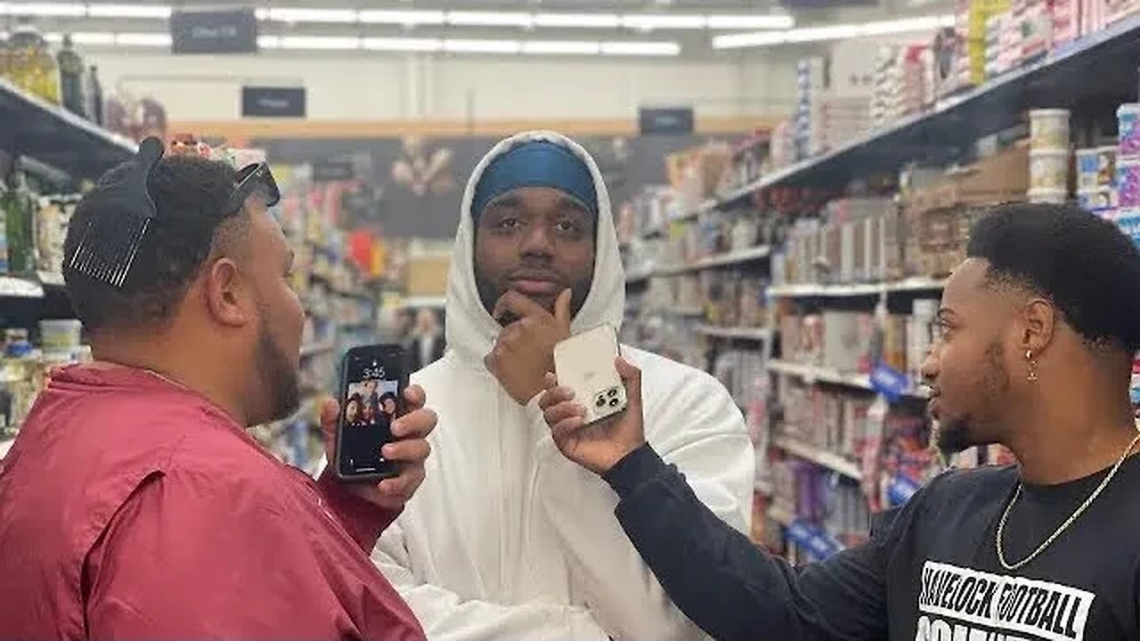 What Would You Do If Santa And The Grinch Were Having S*x?