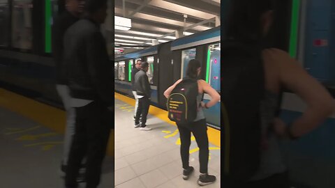 Montréal metro vibes