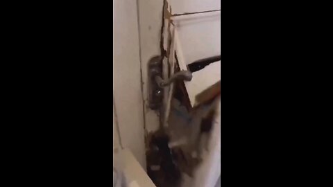 China's Authorities Breaking Doors if You Don't Obey