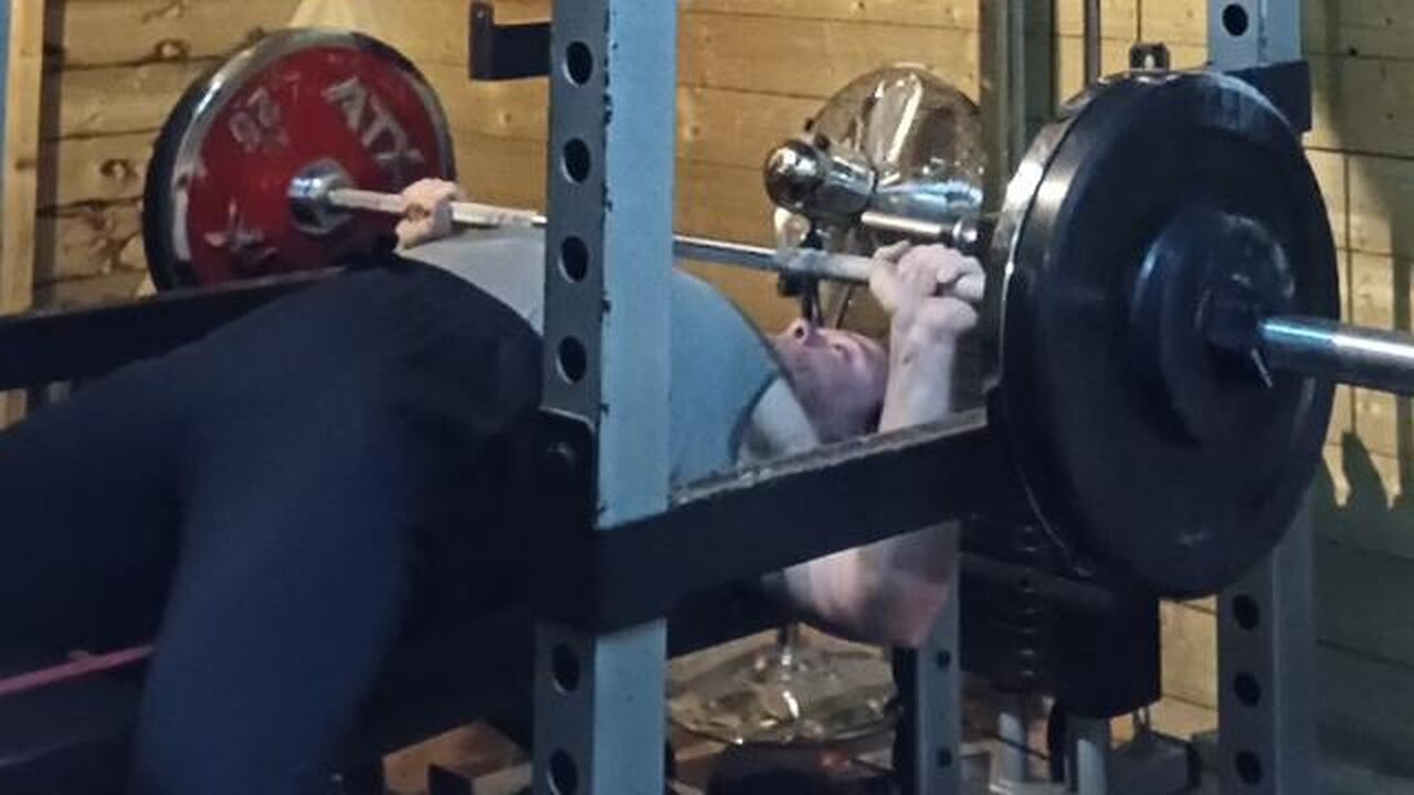 3x3 95 Kgs Spoto Press Back-offs. Last Set