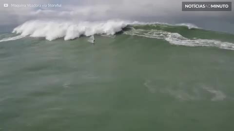 Drone mostra resgate dramático de Pedro Scooby em Nazaré