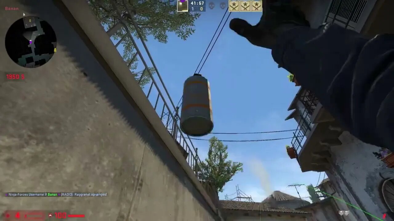 All smokes to enter B bombsite on Inferno