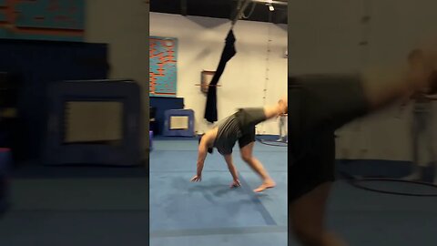 Heavyweight flow #fit #fitness #tricking #mma