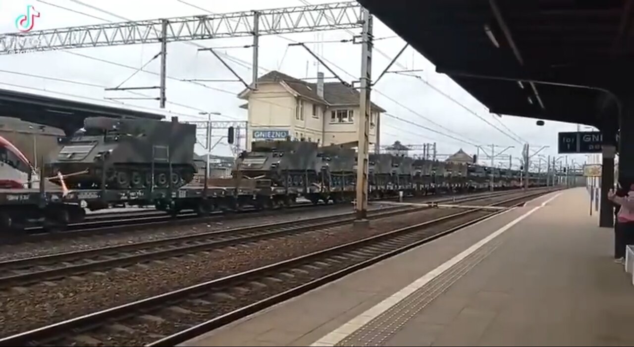 German armored vehicles being transferred to Poland closer to the border with Belarus.