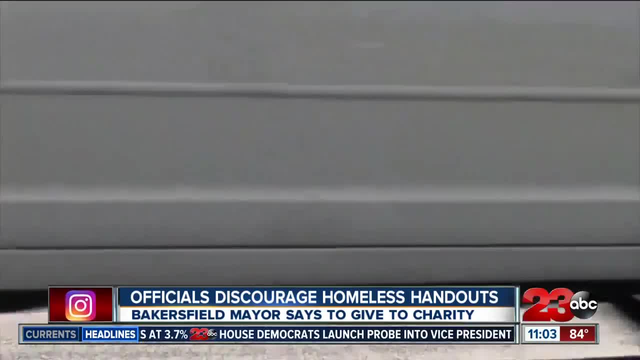 Bakersfield officials discourage homeless handouts