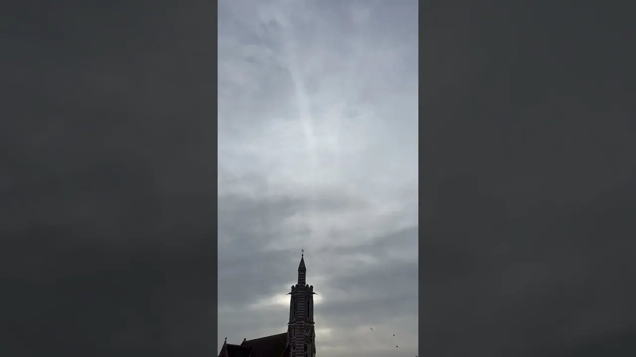 Geoff Does Skies? Do I need a 3rd channel. Canβt help myself ππ #skies #geoengineering