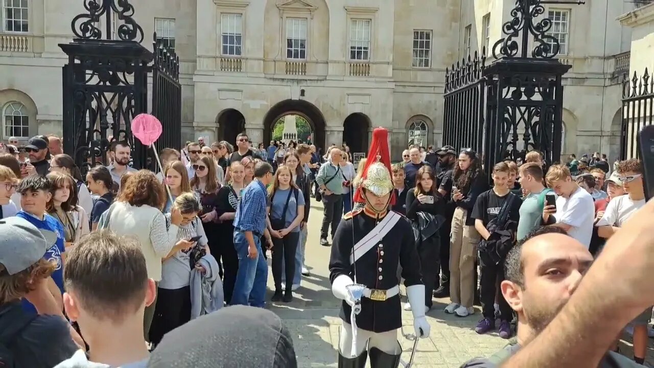 Make way for the kings life guard Then surround him #horseguardsparade