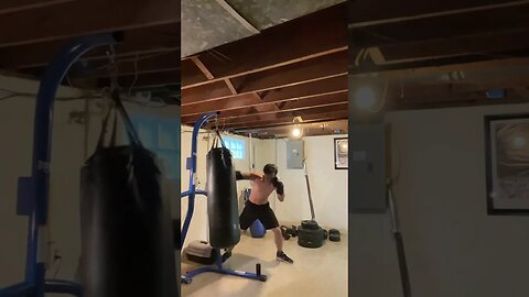 Bag work time in the basement #boxing