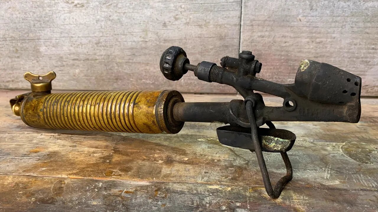 1889 Mini Flamethrower: Restoration and Investigation