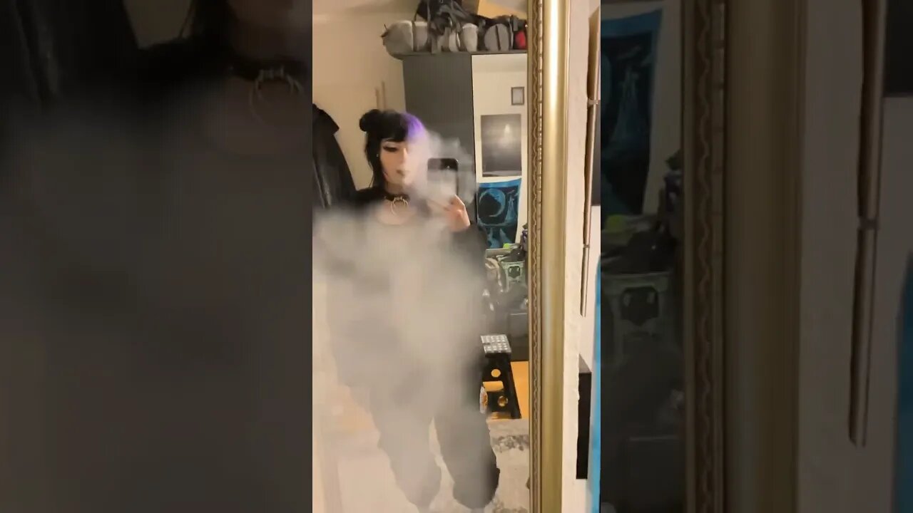 E-girl vapin’