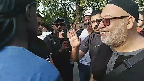 Raisin Head Racism Again - Muslims Desperately Trying To Save Their Prophet Again At Speakers Corner