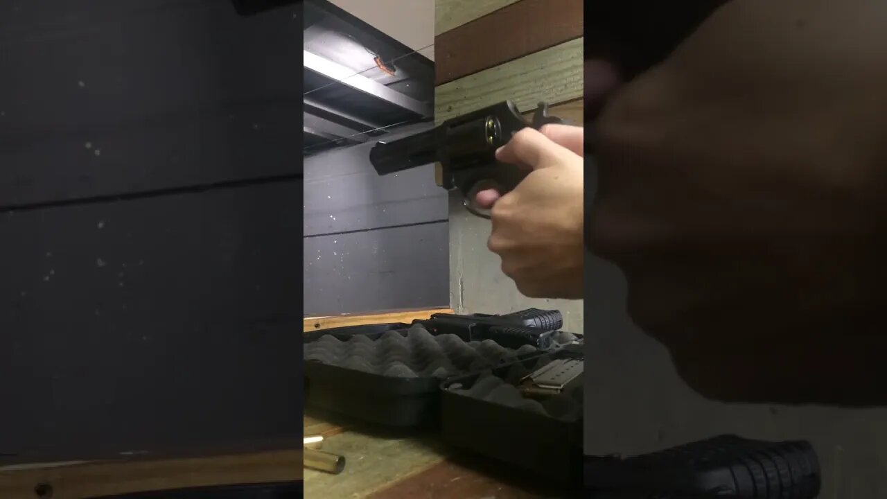 Taurus RT82 do catálogo americano (Igual ao nosso 65, mas em 38)