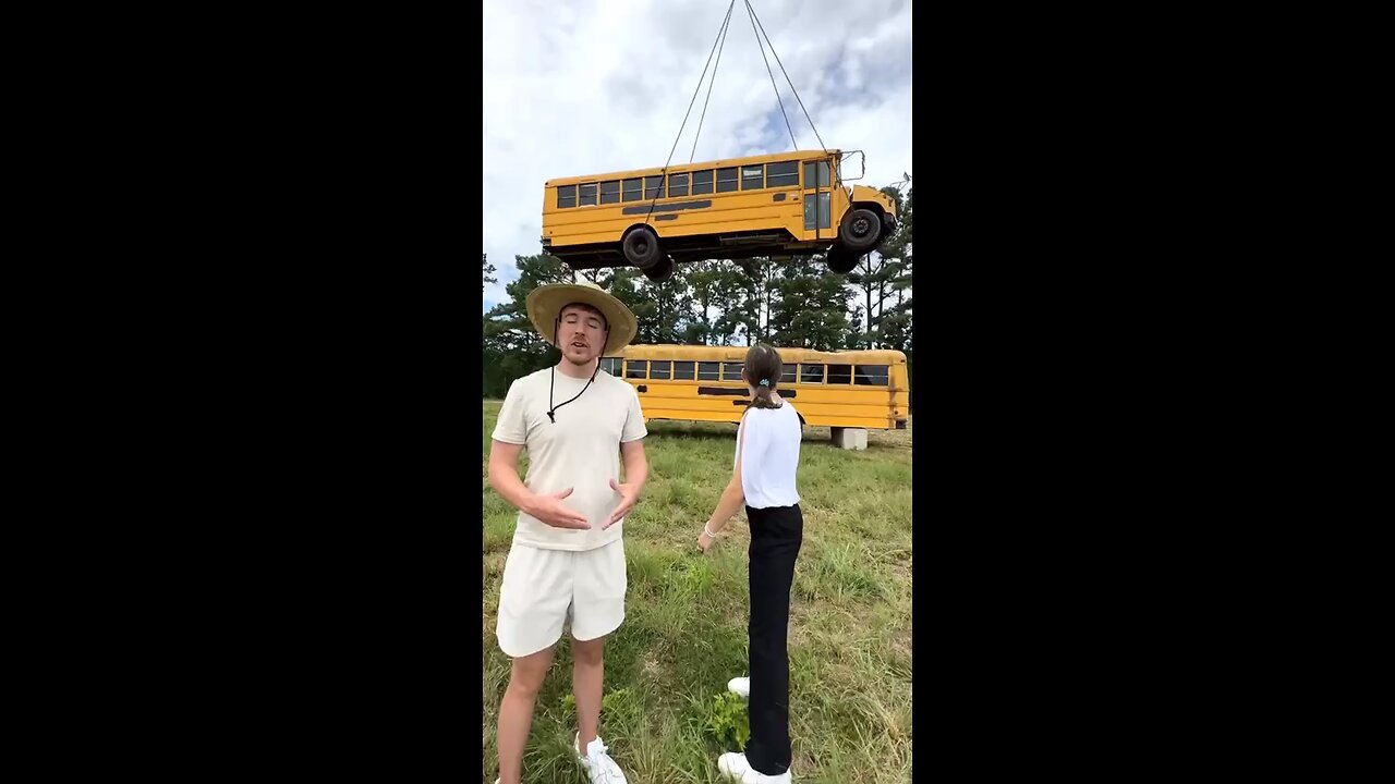 How Many Buses Can We Stack?