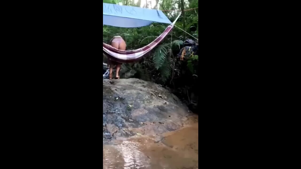 “WILD CAMPING SOLO BUSCRAFT SURVIVAL TENT EASY - DELICIOUS SOUTH OF BRAZIL CAMPFIRE #asmr