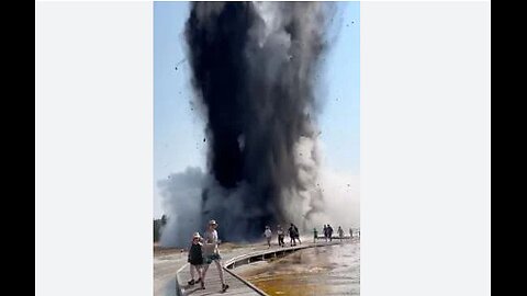 YELLOWSTONE HYDROTHERMAL EXPLOSION AT BISCUIT BASIN - LUCKILY NO INJURIES