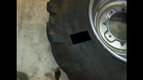 02 Polaris 700: Upper steering shaft loose and clanking.