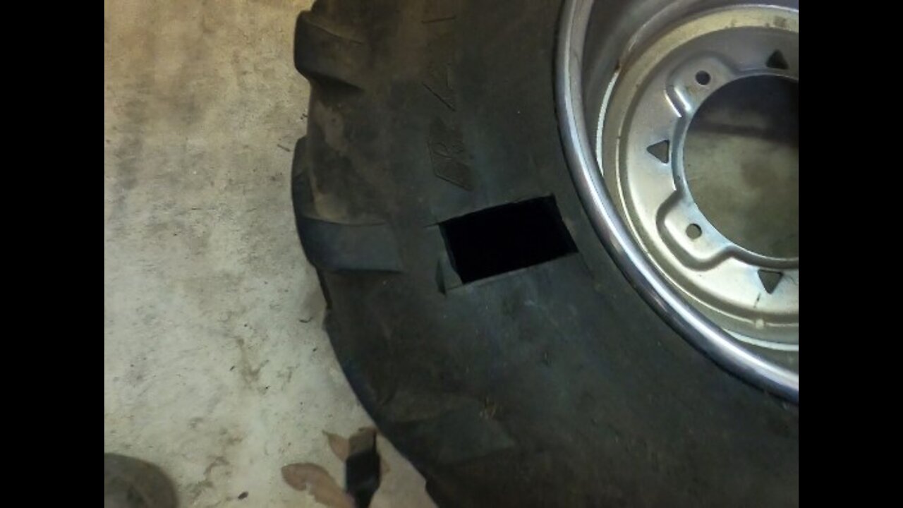 02 Polaris 700: Upper steering shaft loose and clanking.