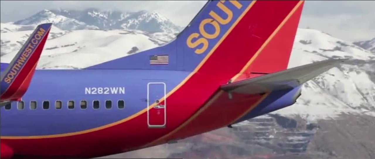 Southwest Airlines considering direct flights between Las Vegas and Hawaii