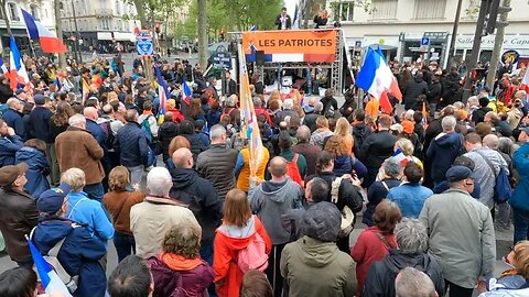 Florian Philippot prend la parole lors de la manifestation du 01/05/2023 organisée par les Patriotes