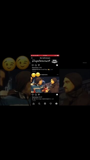 Как же он кайфует от того что поёт