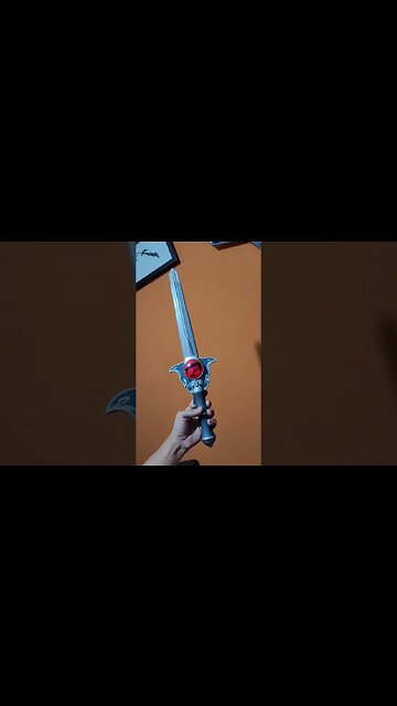 olho de Thundera é a espada suprema ?