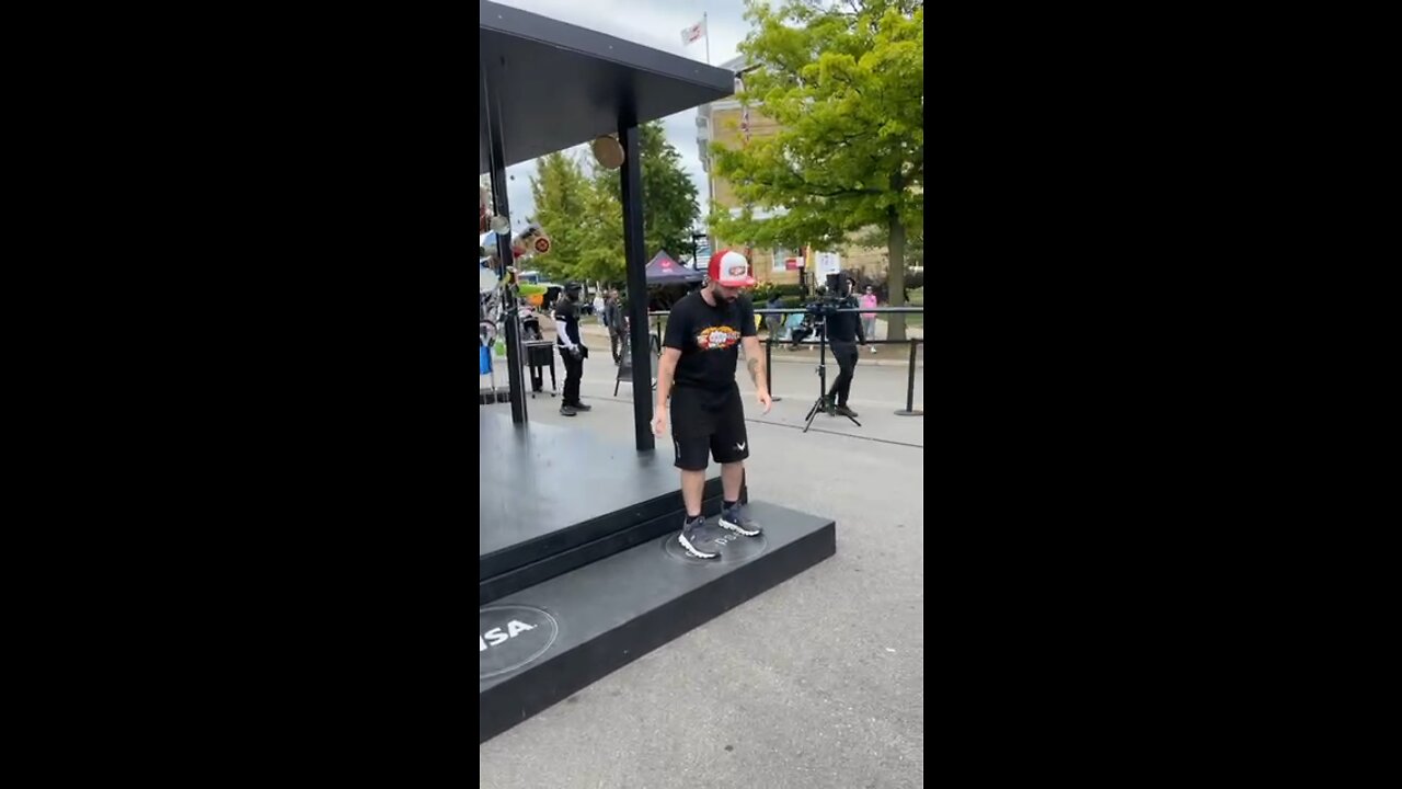 Dancing with the MMA-Holes