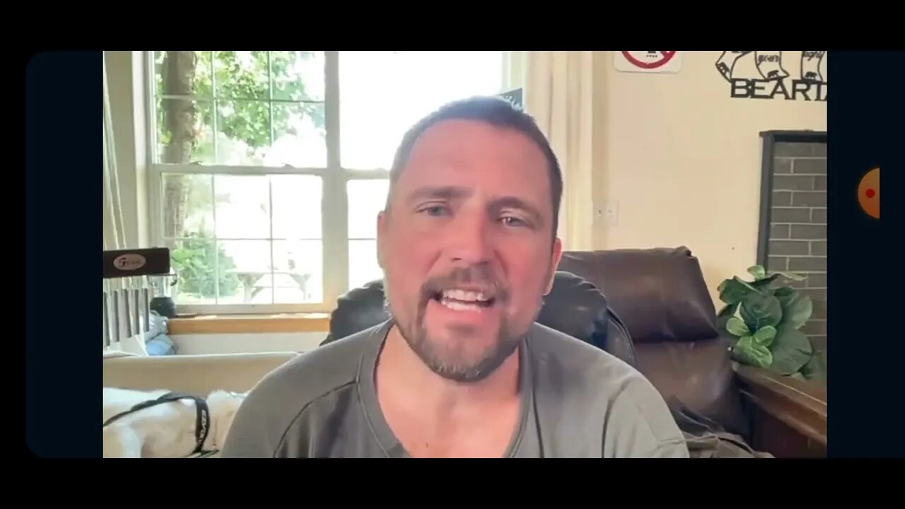 2-1724 LS Owen Benjamin can move his pecs