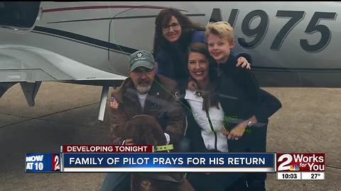 Bill Kinsinger's family holds out hope after pilot disappears over Gulf of Mexico