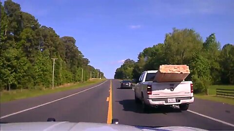 V MEZA-TORO 4 28 23 FRONT