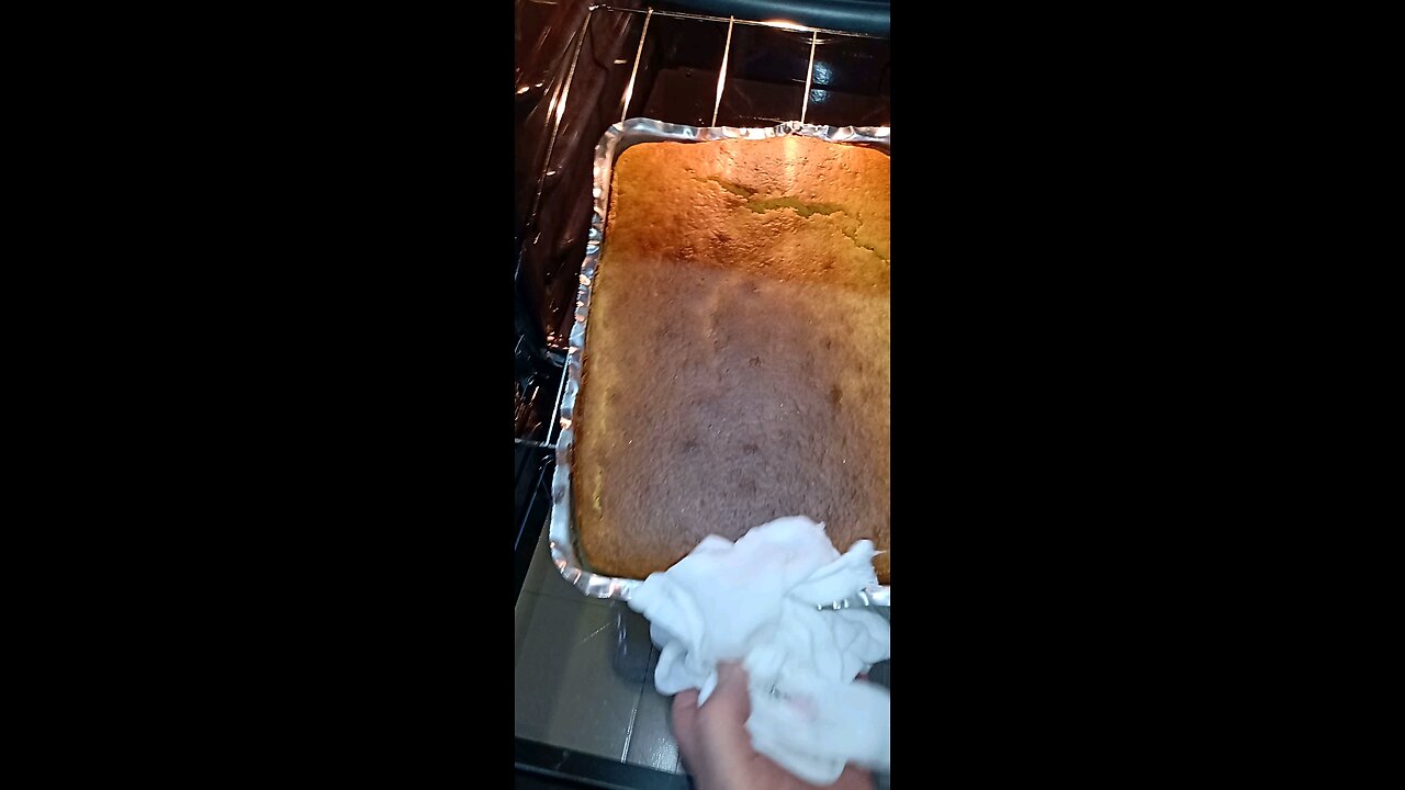 cake bread food
