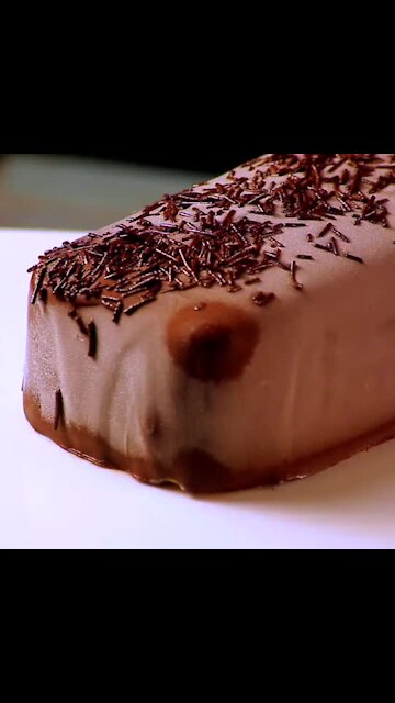 Gansito Cake with Vanilla Ice Cream