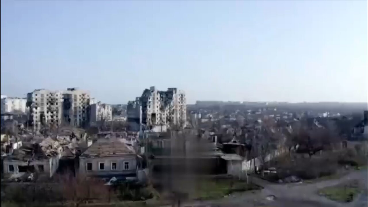 Drone Flyover of of the eastern part of Mariupol.