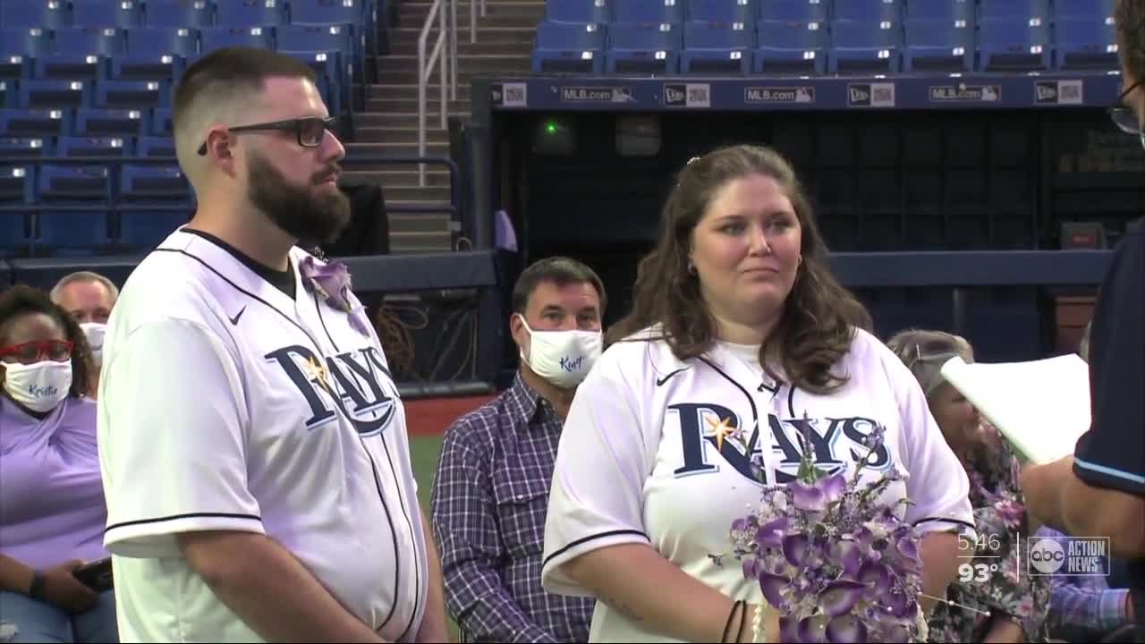 Longtime Rays fans get married at 'The Trop'