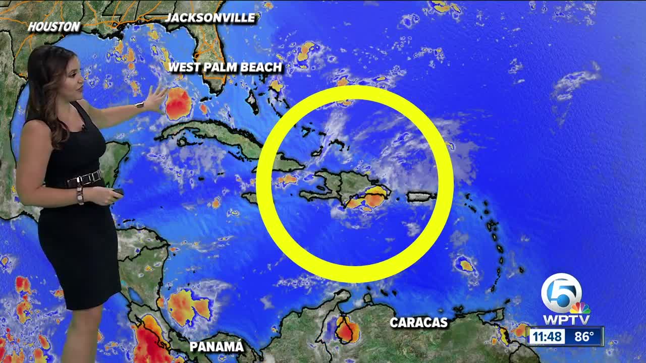 Tropical wave could bring wet Labor Day to Florida