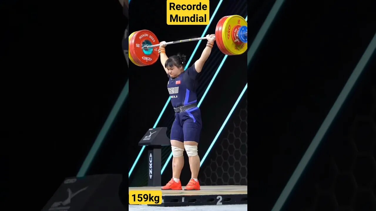 RECORDE MUNDIAL no Arremesso de 159kg de Xiaomei Liang (81kg)